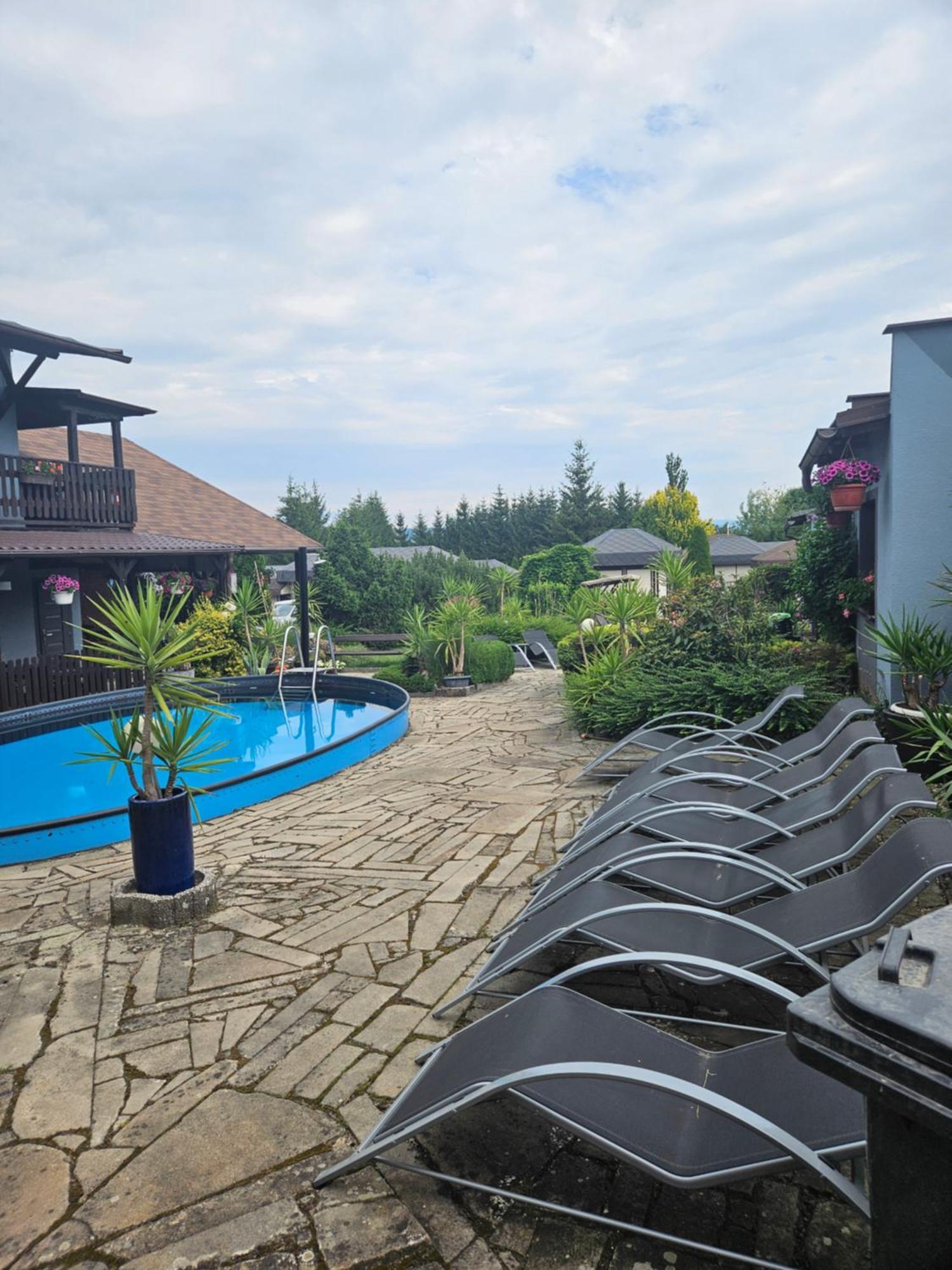 Hotel Areal Pauli Česká Skalice Exterior foto