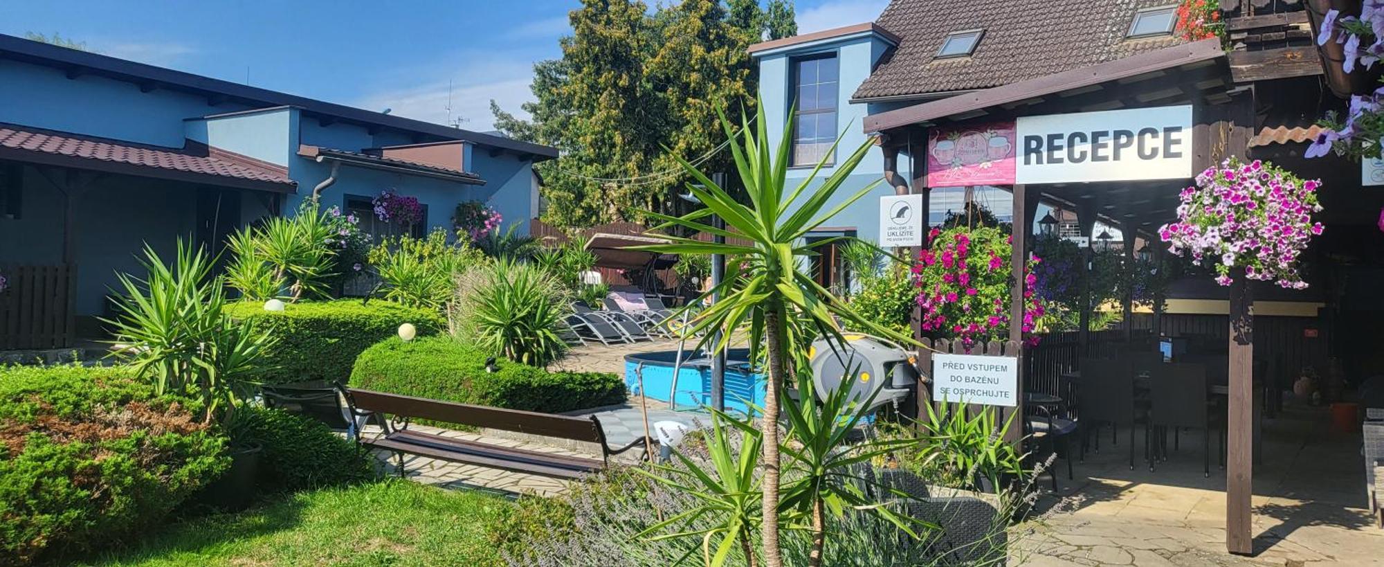 Hotel Areal Pauli Česká Skalice Exterior foto