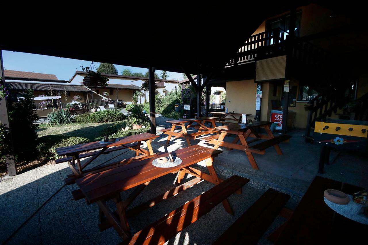 Hotel Areal Pauli Česká Skalice Exterior foto